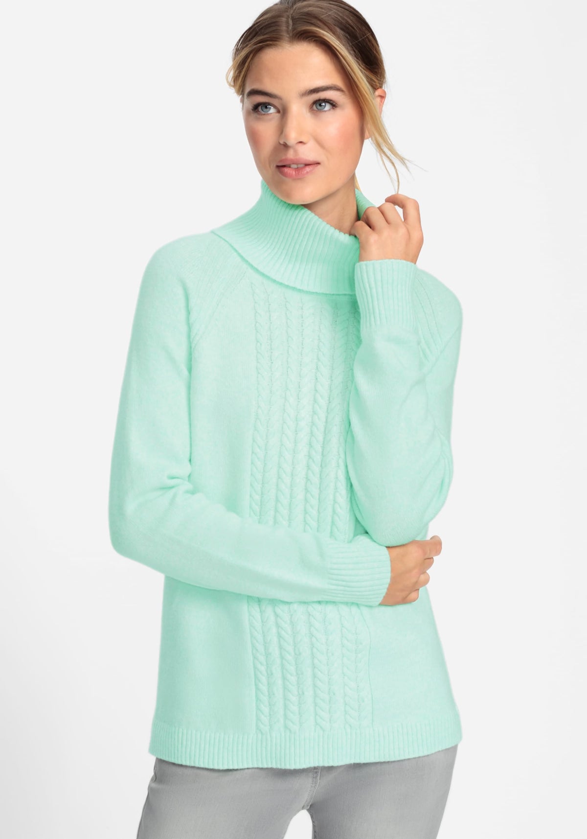 Cable Knit Turtle Neck Sweater