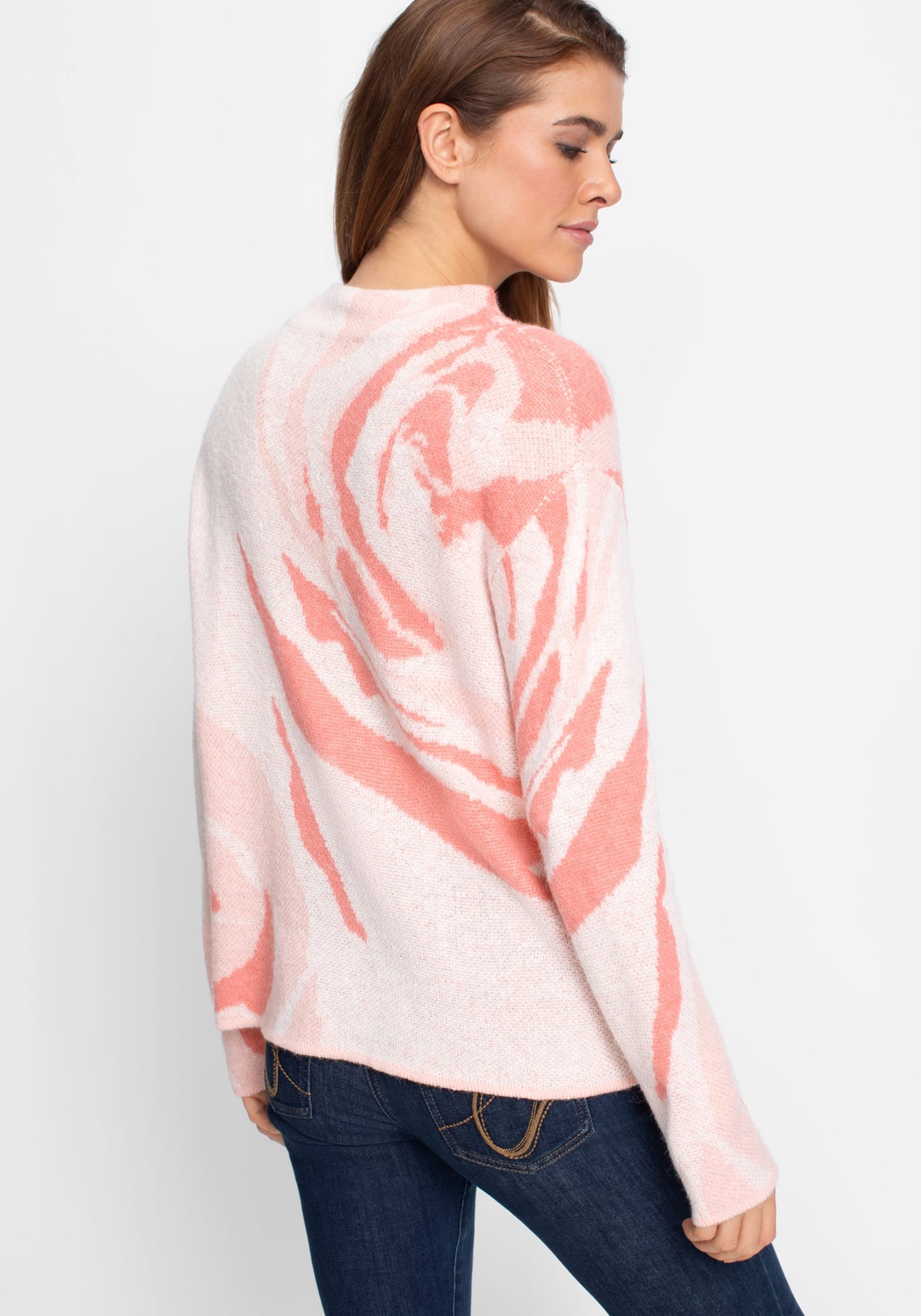 Pull abstrait en forme de rose