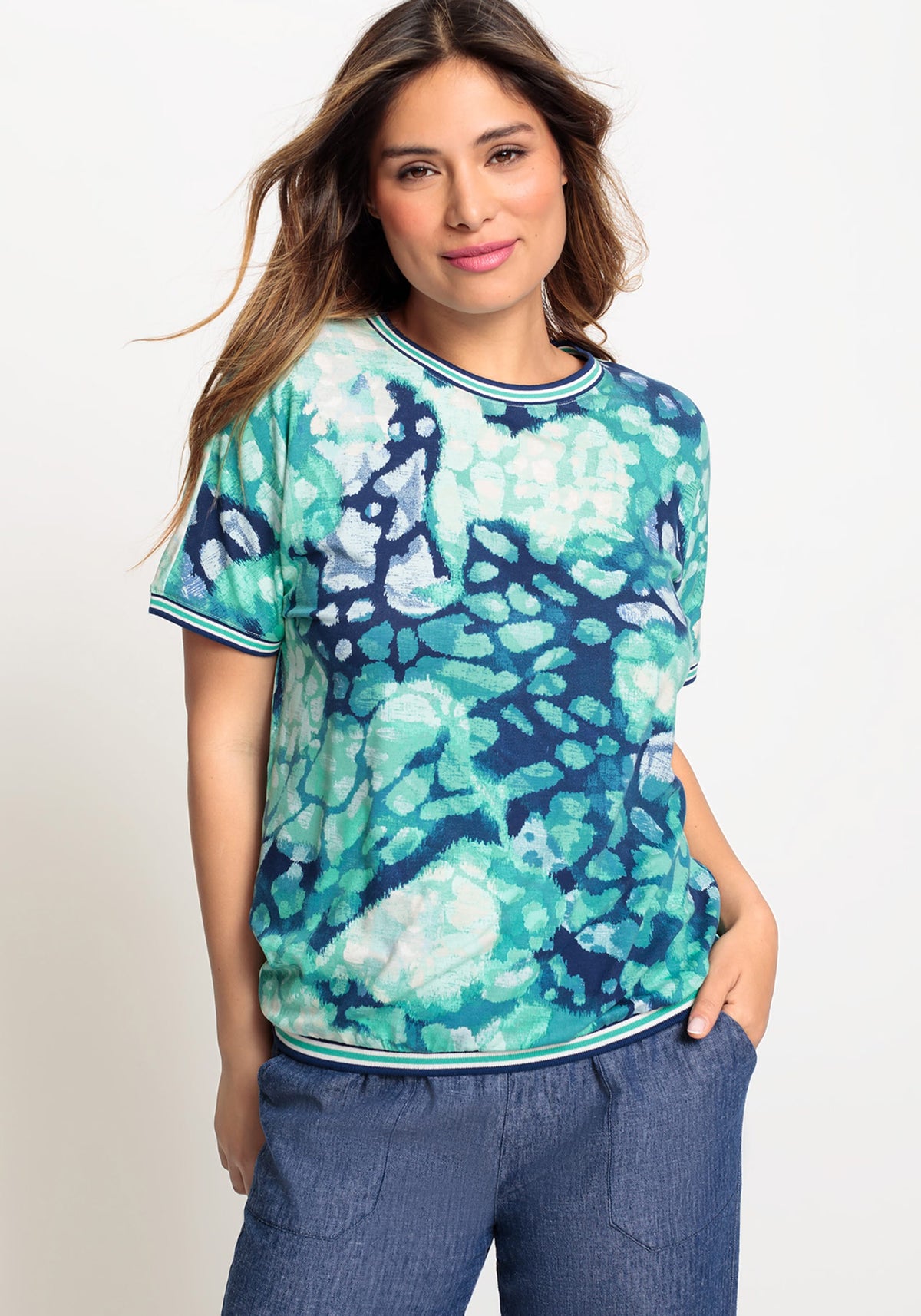 T-shirt imprimé à l'eau à manches courtes en mélange de viscose contenant de la LENZING™ ECOVERO™ Viscose