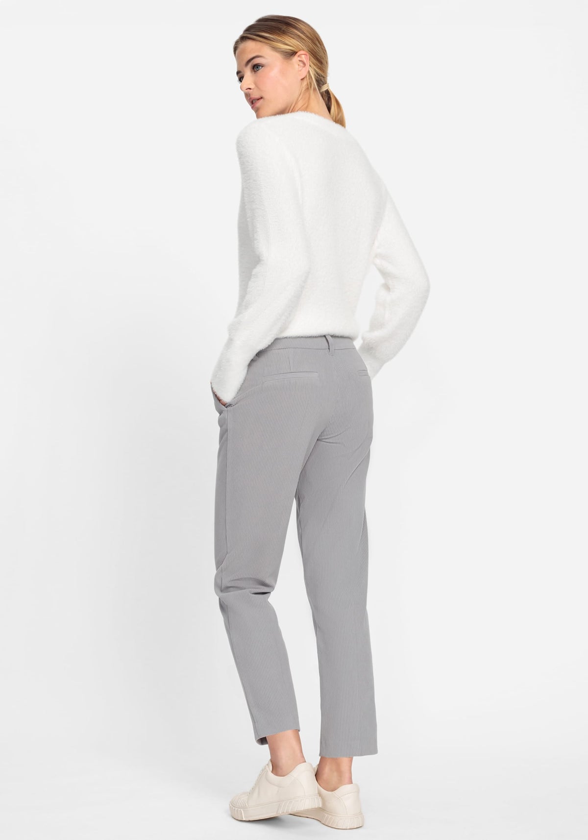 Pantalon droit en velours côtelé Lisa Fit