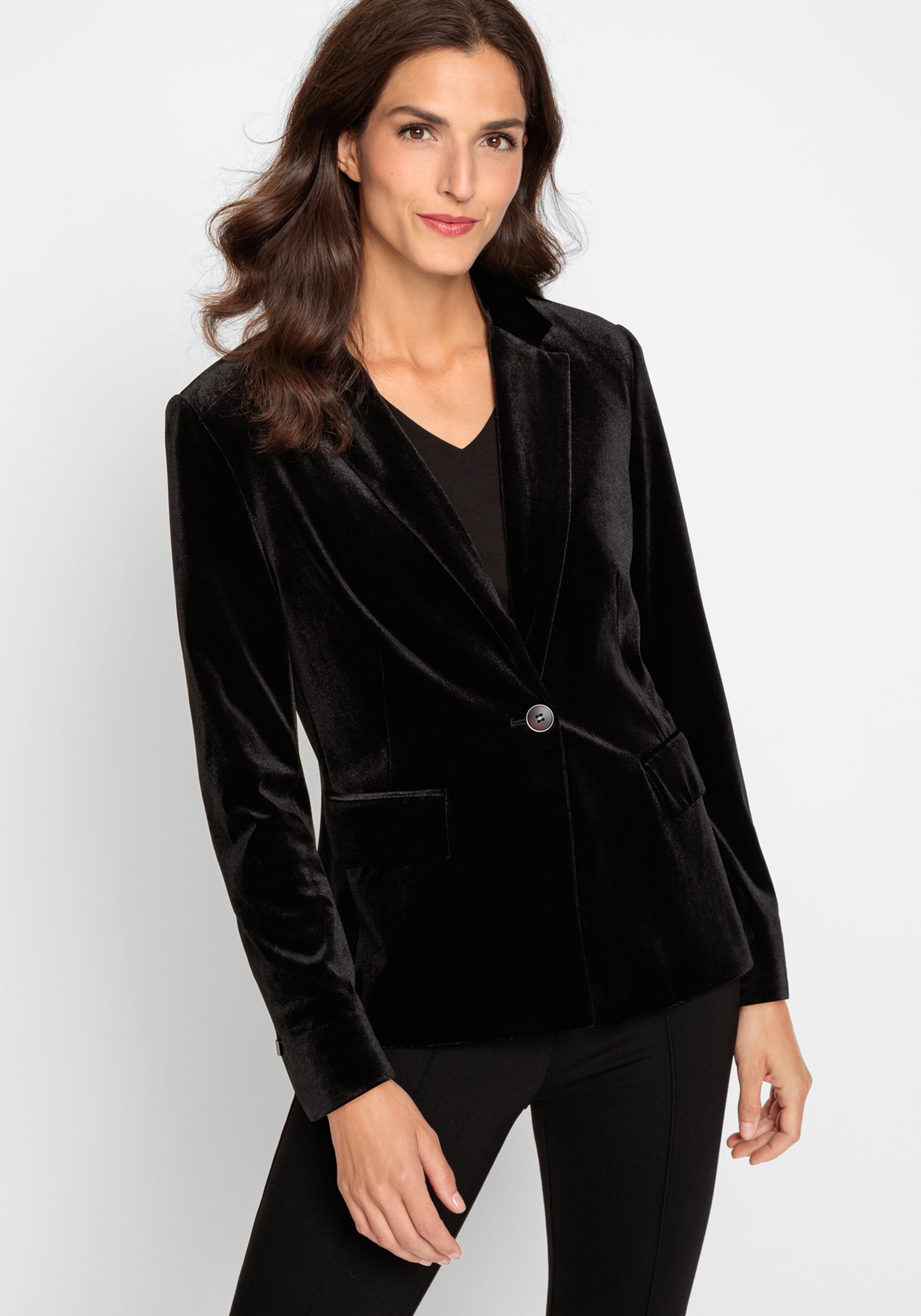 Plus-Size Velvet Jackets & Blazers Shopping Guide  Velvet clothes, Velvet  blazer women, Blazer outfits for women